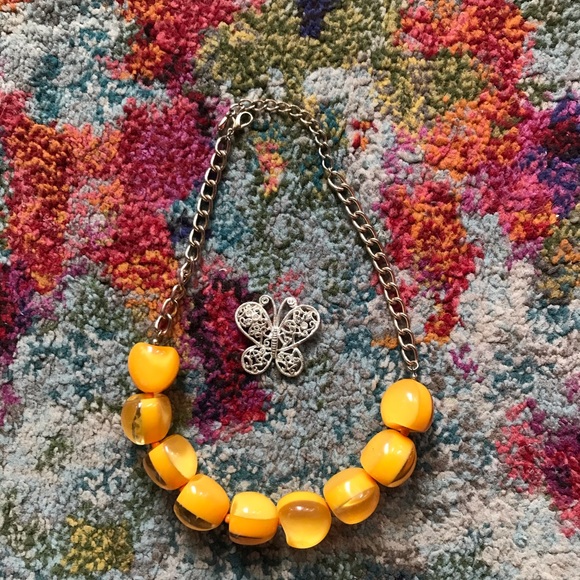 Jewelry - 💎Women’s Yellow Chunky Beaded Necklace💎
